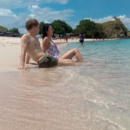 Komodo Whale Sharks & Borneo Orangutan 9 Days 8 Nights